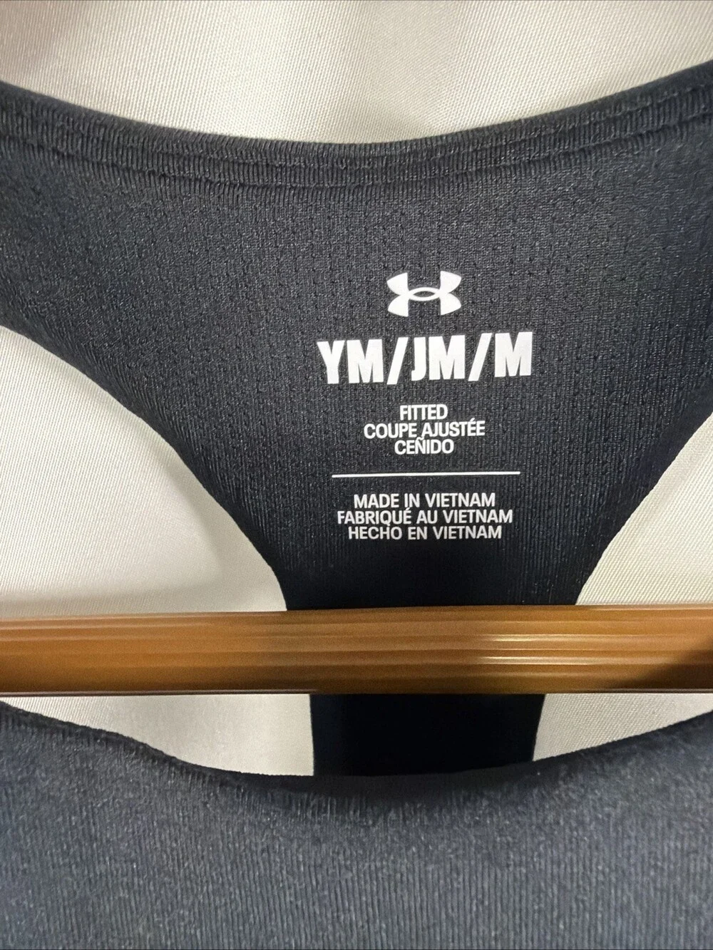 Under Armour Girls Medium Tank Top-Sports Bra Youth Black NWT